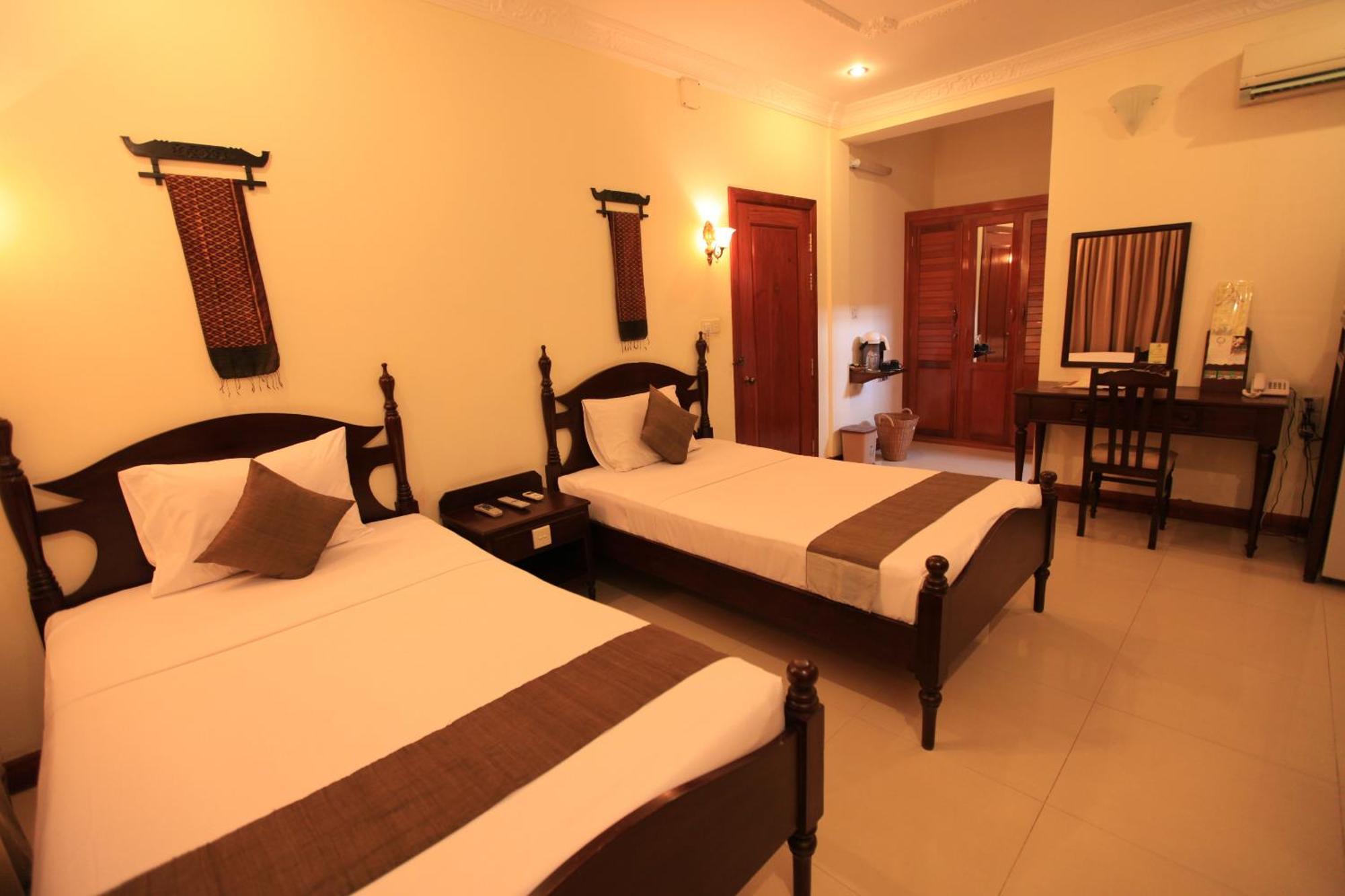 Anise Hotel And Restaurant Phnom Penh Exterior foto