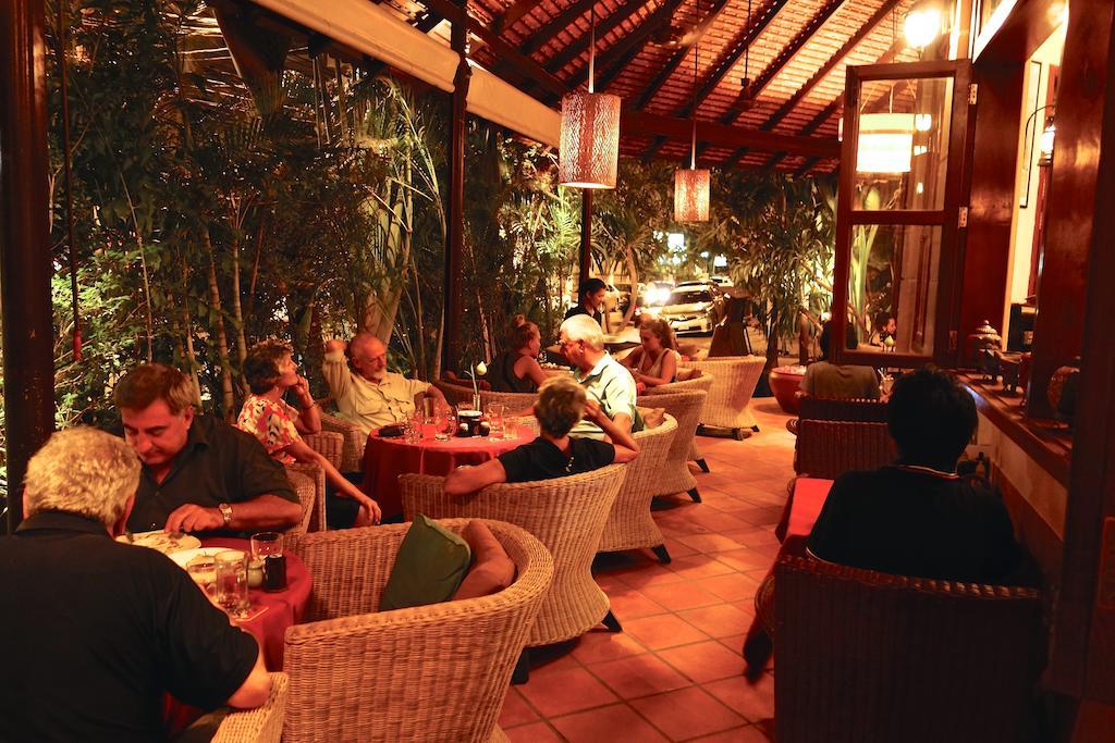 Anise Hotel And Restaurant Phnom Penh Exterior foto