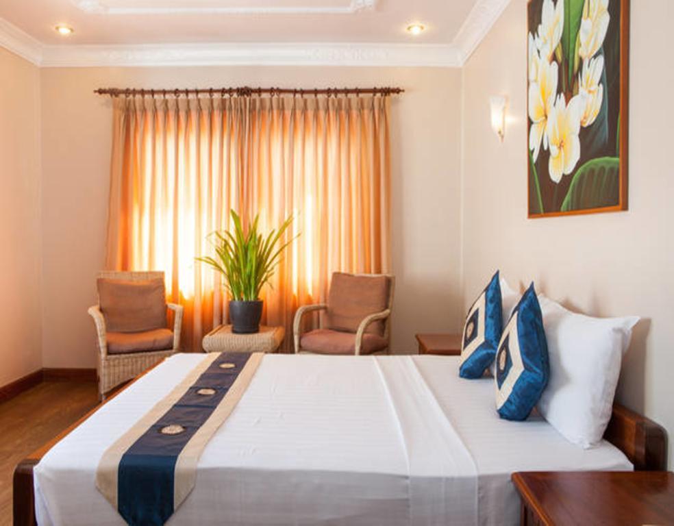 Anise Hotel And Restaurant Phnom Penh Exterior foto